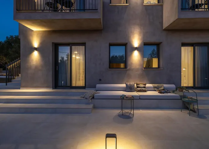 Topos Suites