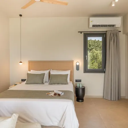 Topos Suites Lassi  Exterior photo